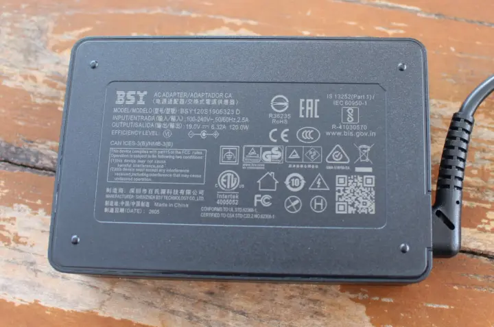 Adaptador de corriente de 19 V y 120 W