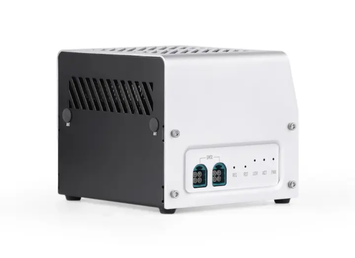 PC embebido NVIDIA Jetson AGX Orin con conectores de cámara GMSL 2