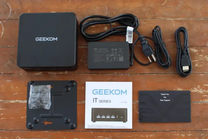 Accesorios del GEEKOM IT13 Max