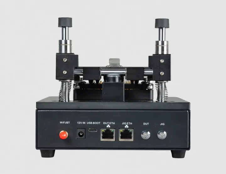 Puertos del jig de programación de la Raspberry Pi Compute Module 5